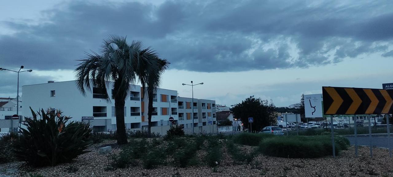 Apt Alcantarilha Esterno foto