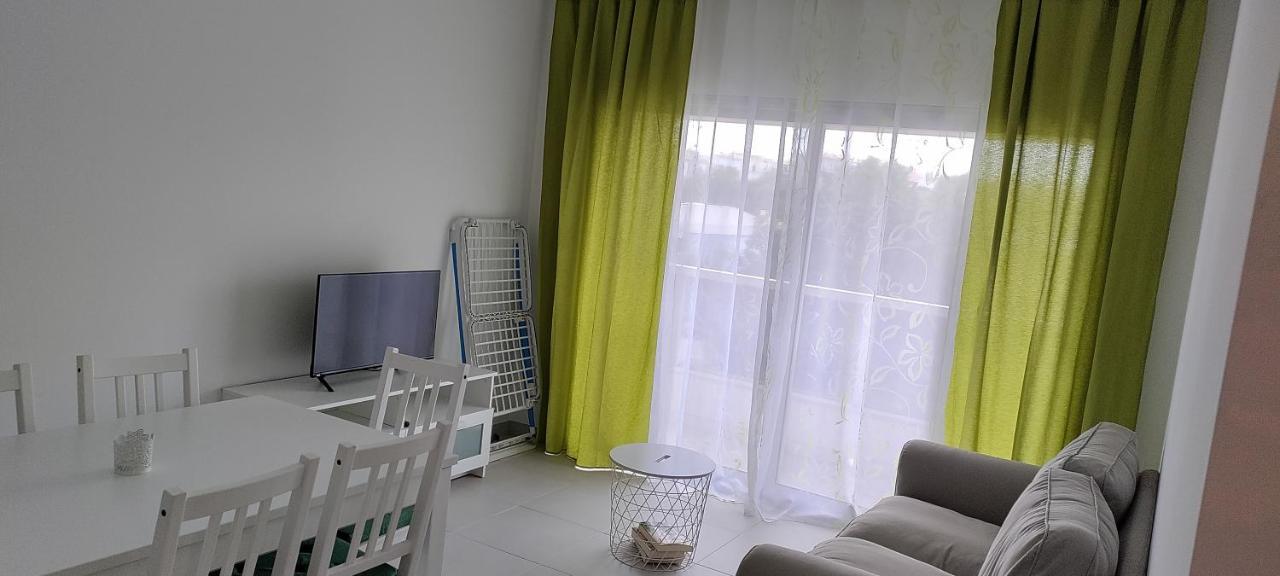 Apt Alcantarilha Esterno foto